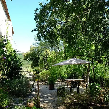 Roquedure Farm Oda ve Kahvaltı Montfaucon (Lot)