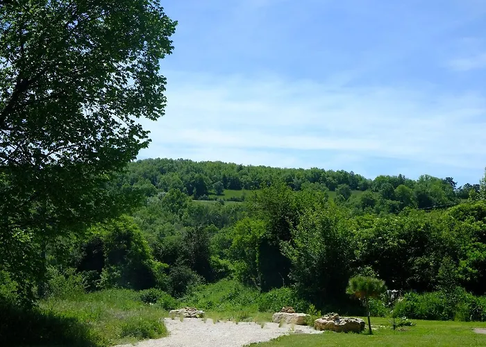 Roquedure Farm Bed & Breakfast *