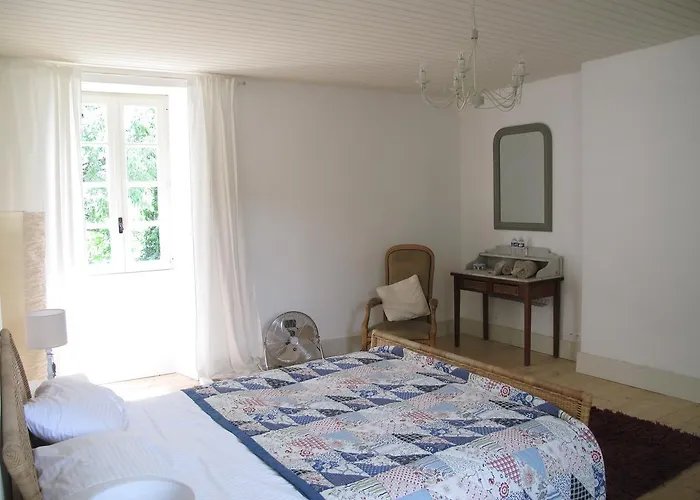 Roquedure Farm Bed & Breakfast