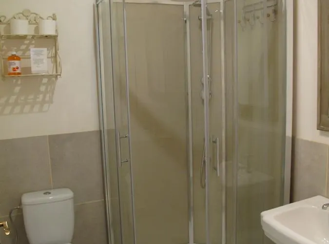 Roquedure Farm Bed & Breakfast Montfaucon (Lot)