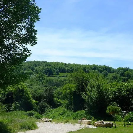 Roquedure Farm Bed & Breakfast *