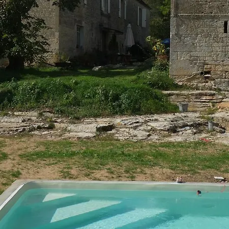 Roquedure Farm * Montfaucon (Lot)